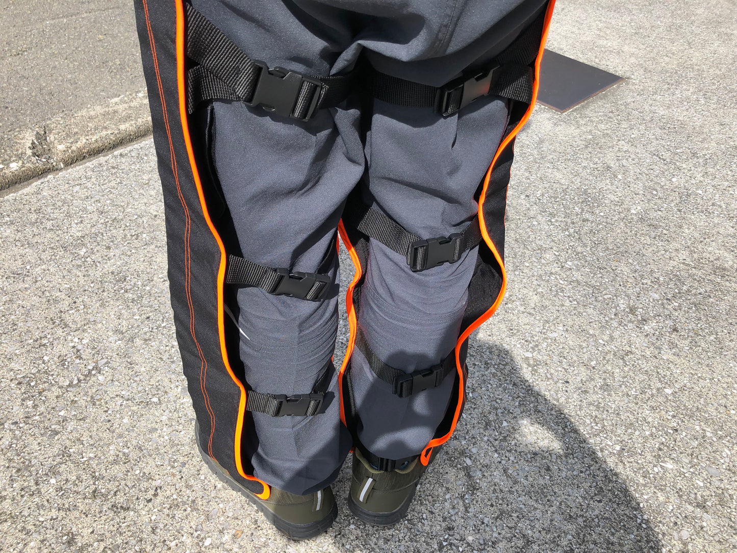 オレゴン軽量チャップス チェンソー防護ズボン